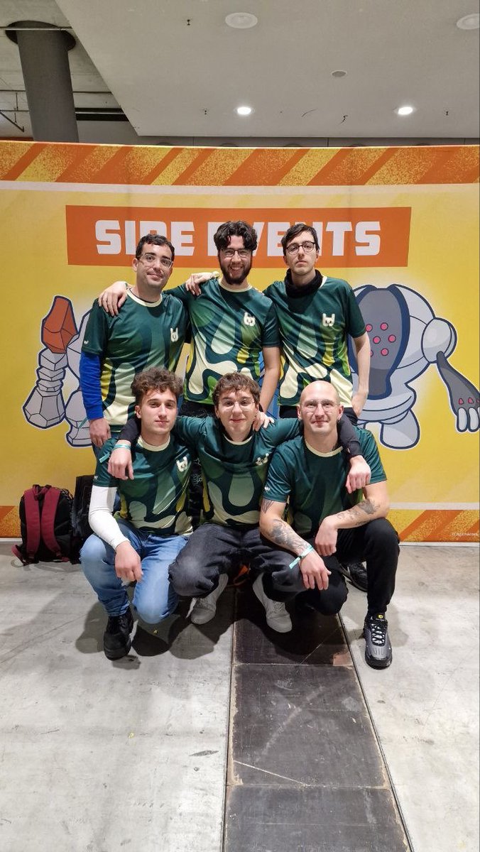 I thank the DMLs who made me spend some wonderful days! I’m grateful for the result we brought home, thanks for the support! 
#letsgodml #Stuttgart #pokemonregional #Pokemon #Pokemonvgc