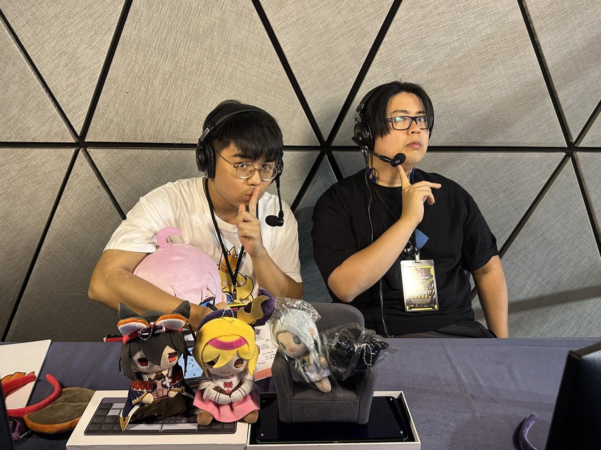 Weebmaru tweet media