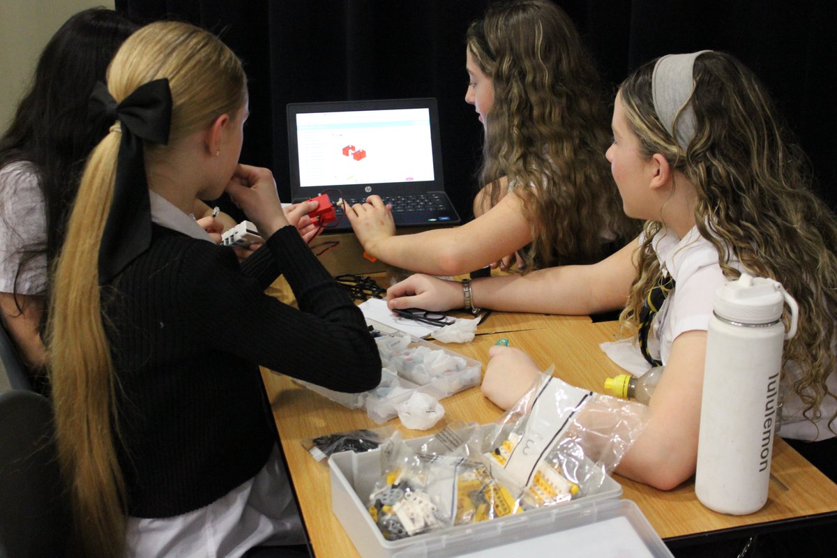 CHS_BusComp's tweet image. Today was our first heat of the S1 Robot Olympics!
Pupils were asked to build, program, and test their robots to move from a starting point to a finishing point. All teams managed it, but our session winner from 1.9 built an amazing scorpion robot.
@BigBangUKSTEM  @_EngineeringUK