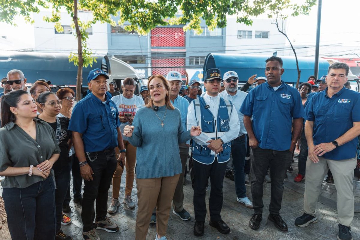 Alcaldía del DN realiza amplio operativo de aseo y recuperación de espacios en los ensanches La Fe y Kennedy - BLG Noticias blgnoticiassantodomingo.net/index.php/2025… <a href="/AlcaldiaDN/">Alcaldía DN</a>