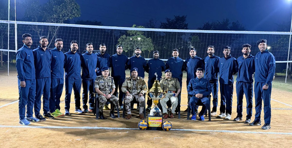 CISFHQrs's tweet image. CISF Shines on the Volleyball Court!

Heartiest congratulations to the CISF #volleyball Team for delivering a stellar performance at the All India A-Grade Invitation Volleyball Tournament in #Kharagpur, #WestBengal. With power, passion and precision, our team proudly clinched the…