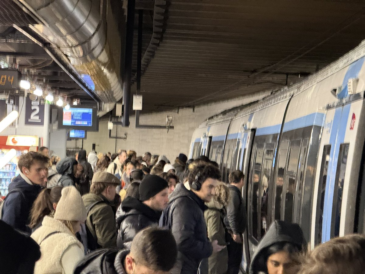 Plus de trains tweet media