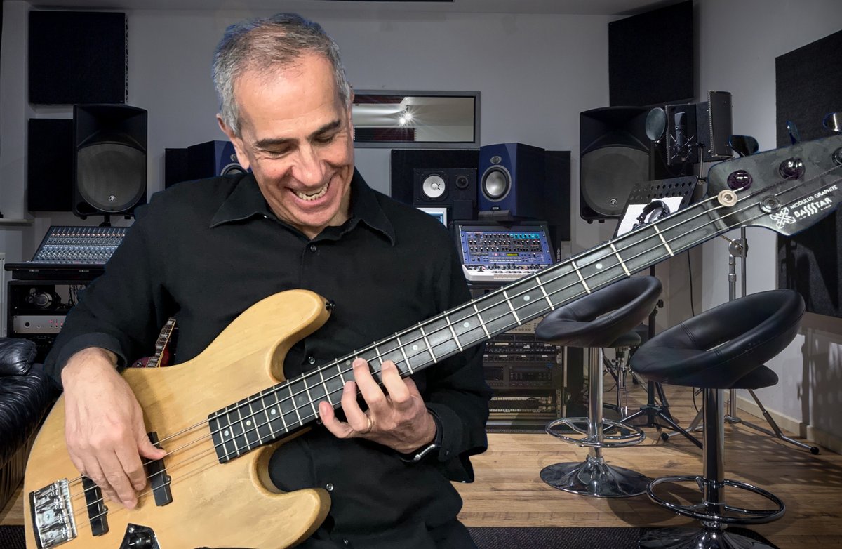 ForBassPlayersOnly tweet media