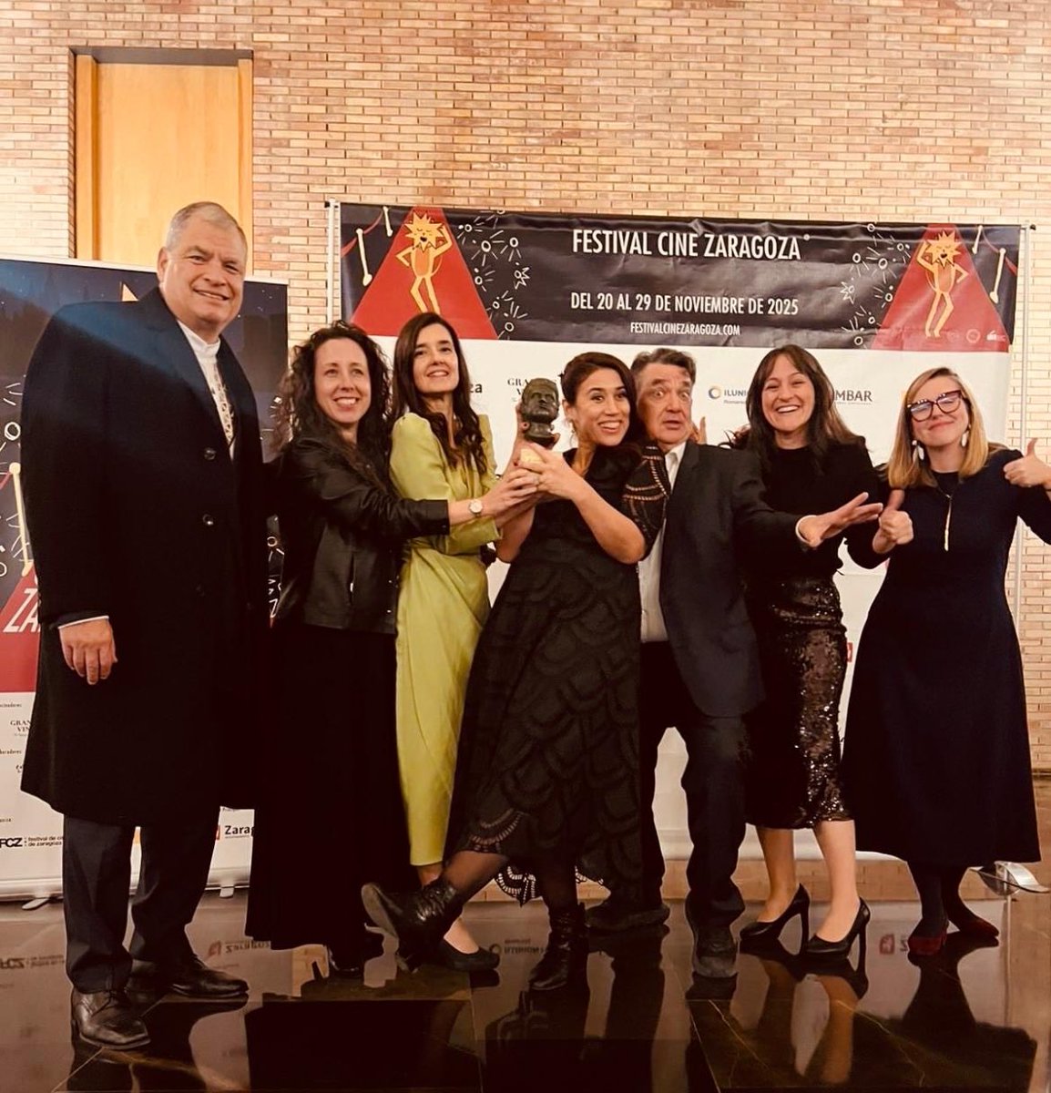 radio_pichincha's tweet photo. 🔴 #ATENCIÓN | “Influjo psíquico”, el largometraje que aborda el lawfare en Ecuador, obtuvo su primer reconocimiento antes de su estreno. La directora, Alejandra Cardona, recibió el premio Augusto Latino en el Festival de Cine de Zaragoza, en su trigésima edición. https://t.co/QoemXxpmyN