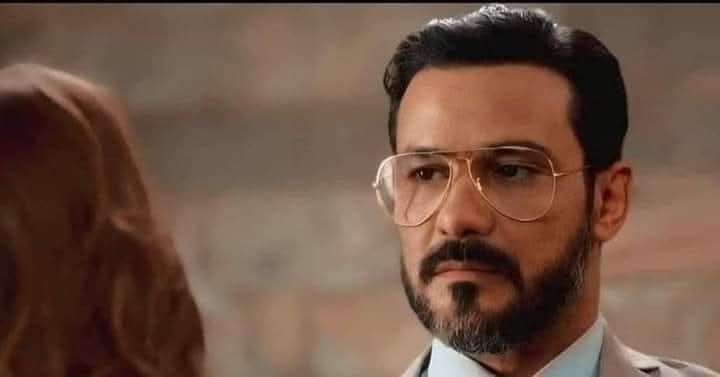 اللى مزعلك عارف انه مزعلك ومش فارق معاه ...
واللى ما بيسألش عارف انه مابيسألش ومش فدماغه 
واللى بيكدب عارف انه بيكدب ومكمل عادى... فبطل تعاتب حد عشان كل واحد عارف هوا بيعمل اى كويس.👌