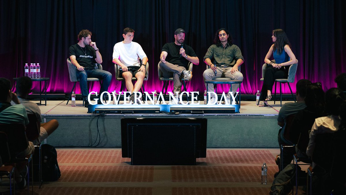 SEEDGov's tweet image. The Governance Day photos are here. ⚖️📸

On November 15 and 16, Buenos Aires hosted the leading event in decentralized governance.

A space packed with hot topics, deep conversations, and debates about the future of coordination in Web3.

Let’s relive it. 👇