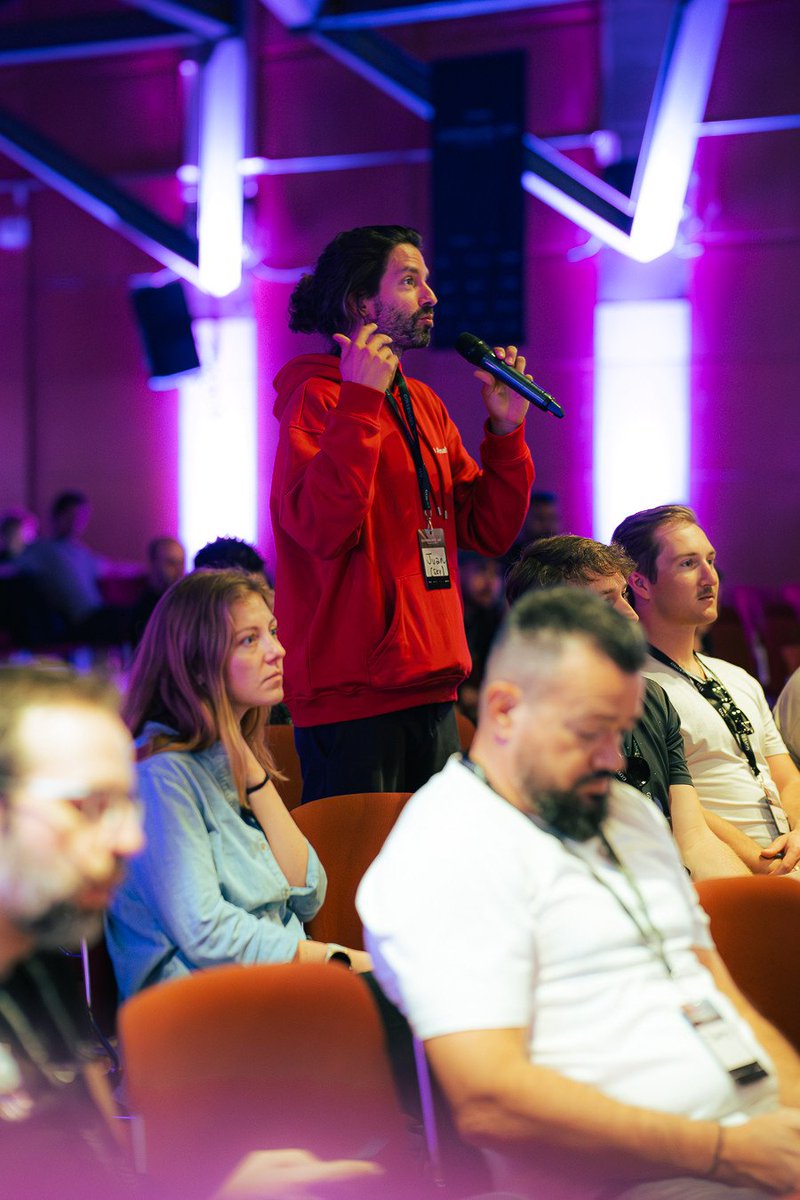 SEEDGov's tweet image. The Governance Day photos are here. ⚖️📸

On November 15 and 16, Buenos Aires hosted the leading event in decentralized governance.

A space packed with hot topics, deep conversations, and debates about the future of coordination in Web3.

Let’s relive it. 👇