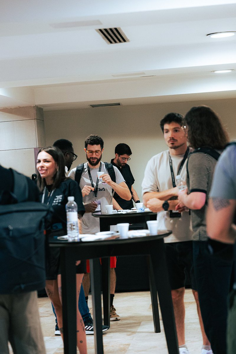 SEEDGov's tweet image. The Governance Day photos are here. ⚖️📸

On November 15 and 16, Buenos Aires hosted the leading event in decentralized governance.

A space packed with hot topics, deep conversations, and debates about the future of coordination in Web3.

Let’s relive it. 👇