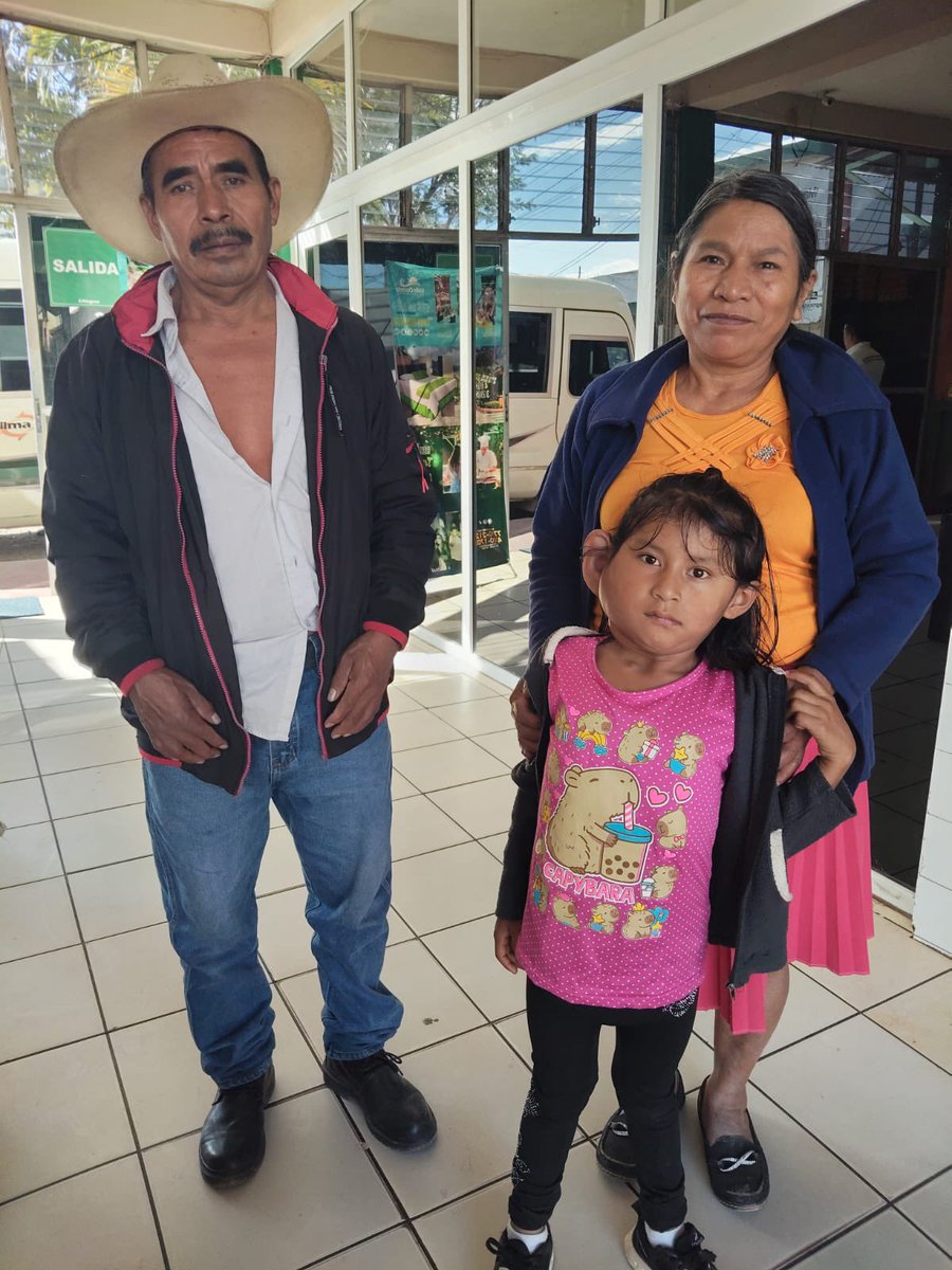 Ya empezó desde temprano su camino a Ciudad de Guatemala para su cita de mañana. Gracias miles a quien le ha apoyado, que ese amor les sea devuelto con bien 🙏🏻💙