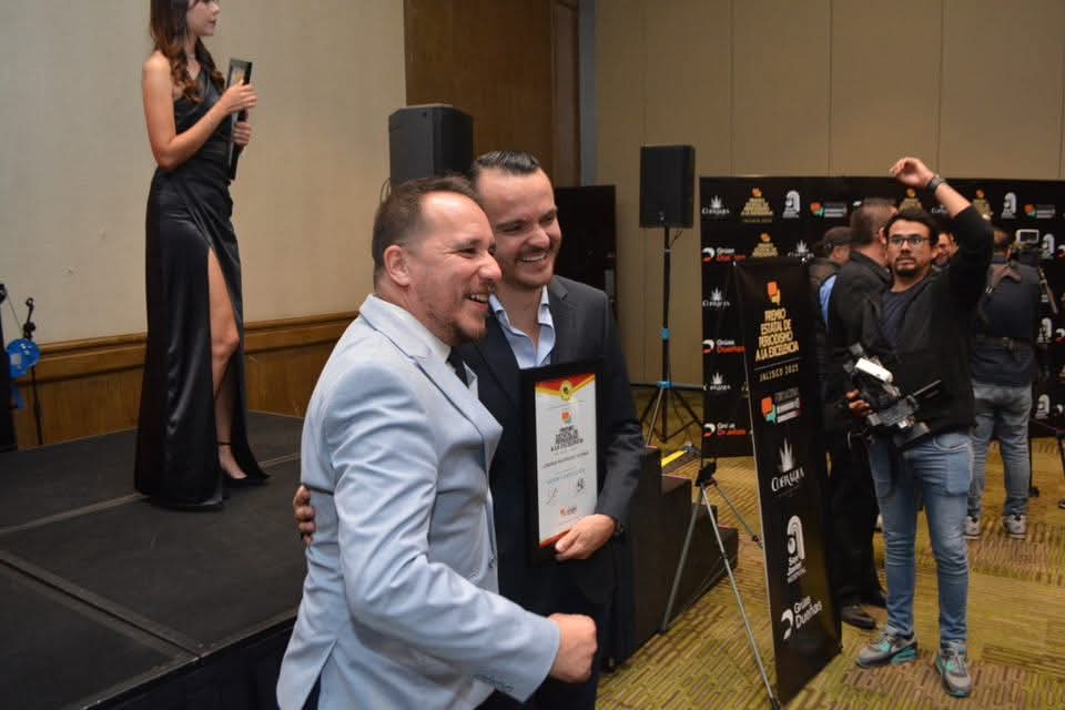 julio_rios's tweet image. Don Roberto Guerrero
Una leyenda de la crónica deportiva, el periodista con más Copas del Mundo, fue uno de los galarfonados con el Premio a la Excelencia que otorga el Foro de Periodistas y Comunicadores Capitulo Jalisco

Un gusto haber compartido una velada histórica organizada…