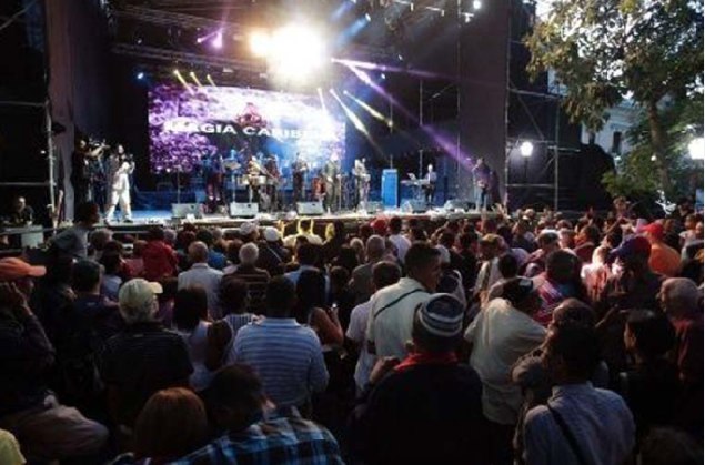 💫La Plaza Caracas se llenará de la alegría propia de la temporada decembrina al ofrecer música, gaitas y parrandas el próximo 5 de diciembre para el disfrute de la familia🎄 ultimasnoticias.com.ve/mas-vida/plaza…