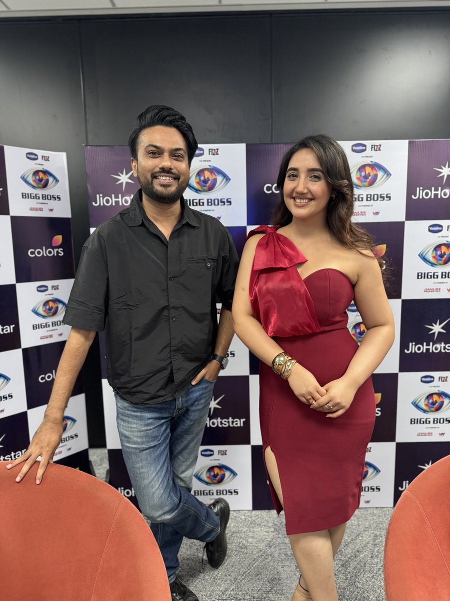 rjkaranmehta's tweet photo. I think we had good chat @ashnoorkaur03 !! Looking forward to your fans to see n tell us #Ashnoorians #ashnoorkaur https://t.co/2FXFdKT7WM