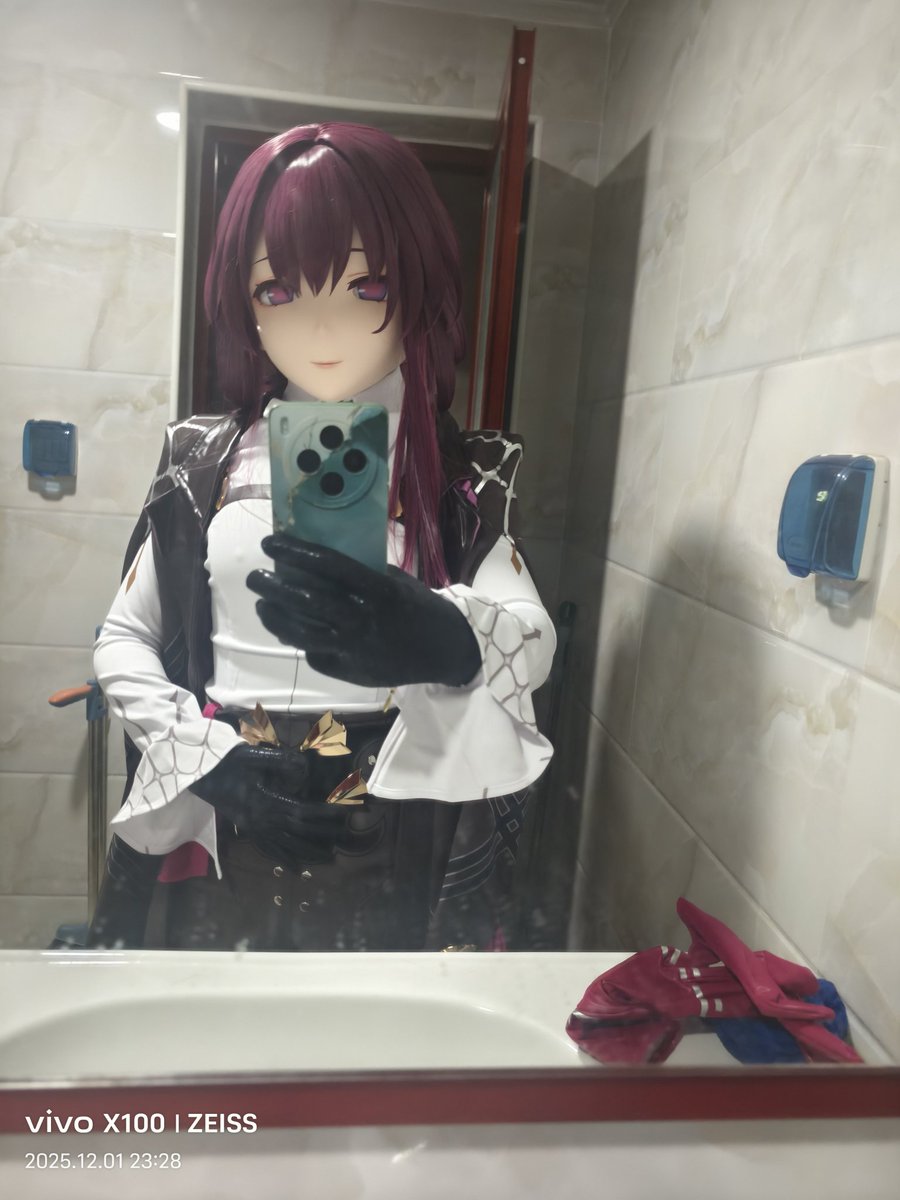 luoshen09's tweet photo. 世上最折磨的假发没有之一
#kigurumi https://t.co/JRniNPcCzA