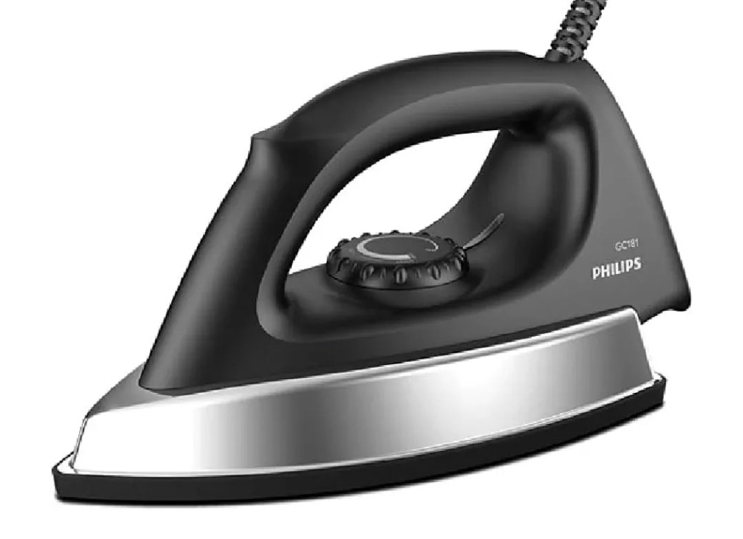 Nikkiiee_d's tweet image. Once you buy this Philips Iron box, you won&apos;t buy another for 60 years because this one lasts.