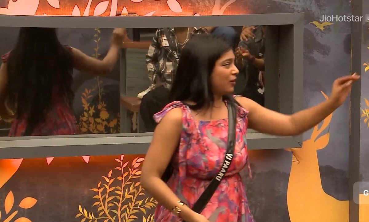 cascade94's tweet photo. Pinnadi #FJ hand wash panni kaatitu irukan mirror la 😭🤣
#BiggBossTamil9 https://t.co/5gIDyLdjRe
