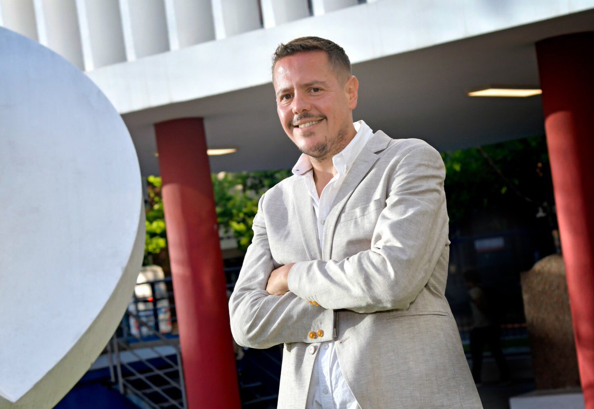 🗣️ “En el CDS hicimos un 1T muy bueno, gritamos los goles pero yo y mis compañeros no le hicimos ningún gesto a la gente de Peñarol. Ayer vi un delegado de Peñarol haciendo gestos a la gente. Lo voy a decir con nombre y apellido: Julio Trostchansky”

✍🏻 Antonio Palma en