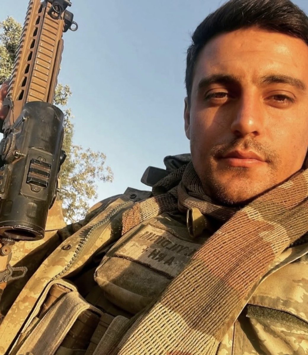 gelinciklerimiz's tweet image. Şehit P.Uzm.Çvş Harun Yıldırım...

Aziz ruhun şâd, mekanın cennet olsun.