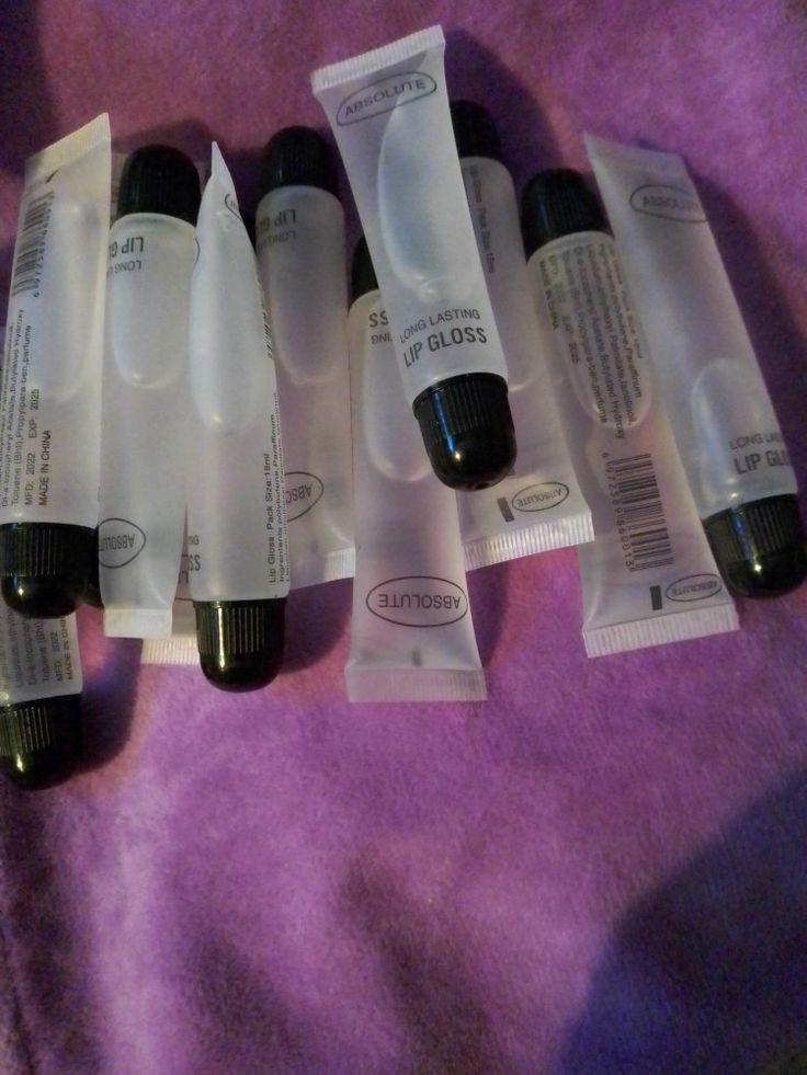 jesu__tofunmii's tweet image. Me and my absolute lip gloss against the world