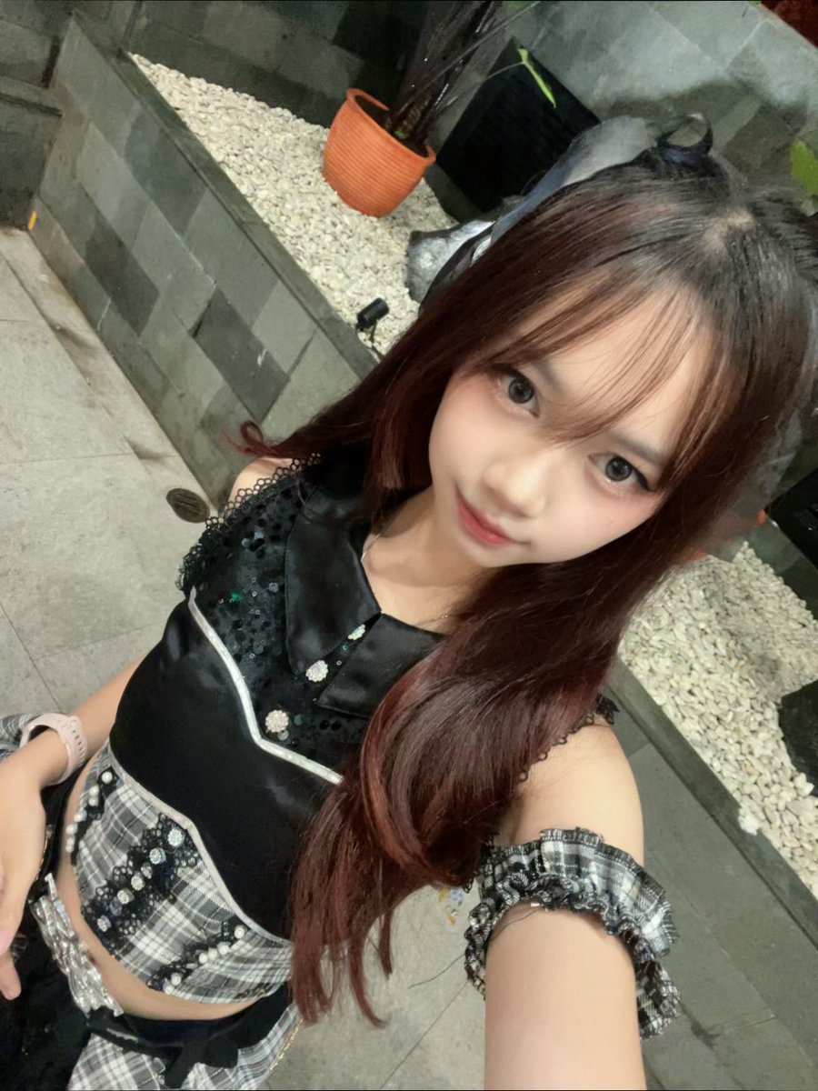 keyrawriee's tweet image. menunggu manusia manusia untuk cheki dengan imup