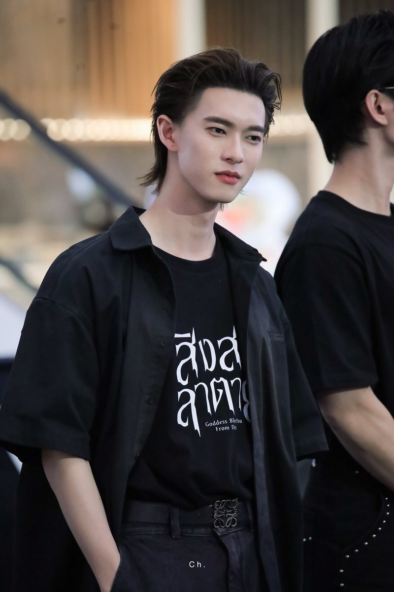 สวัสดีน้องพูห์~~ 
ครั้งแรกเลยยยย ขอแวะมาดูหน่อยยยย🫣

//แต่จังหวะอะไรไม่รู้ จู่ๆก็ยืนแอคหล่อเฉยอะ 5555

#สิงสาลาตายลงพื้นที่xIQIYI
#ppoohkt  <a href="/ppoohkt/">Pooh</a>