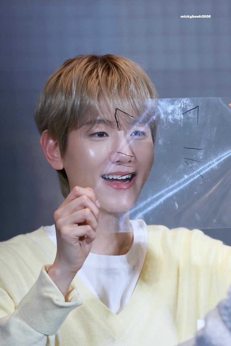 251129 YIZHIYU SHANGHAI
 #백현 #BAEKHYUN #ベッキョン