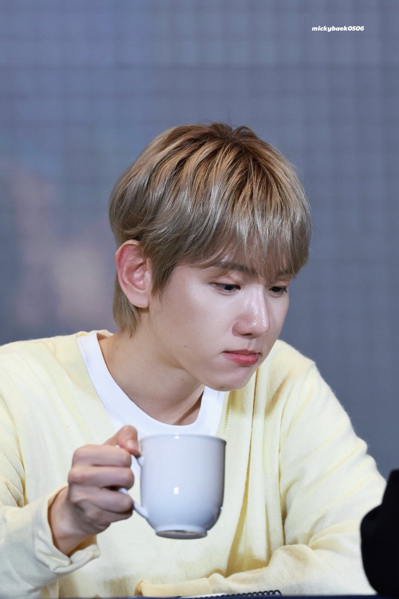 mickybaek0506's tweet photo. 251129 YIZHIYU SHANGHAI
 #백현 #BAEKHYUN #ベッキョン https://t.co/pP4JsxRiok