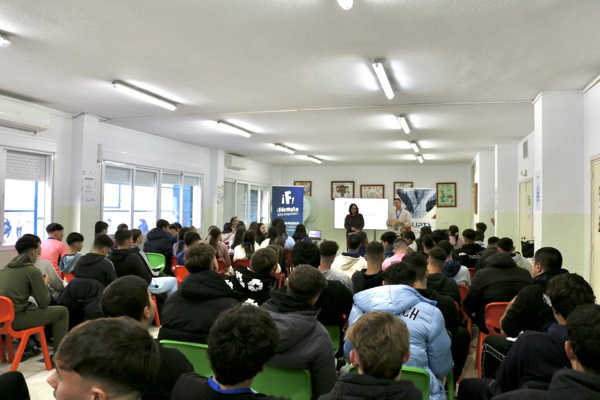 ✨ Damos inicio oficial a la jornada con la intervención de Inés Mazuela (UPTA), que inaugura este encuentro dedicado a la formación y al emprendimiento juvenil.
<a href="/upta_es/">UPTA España</a> @fundae_es
#FormateParaEmprender <a href="/EDUARDOABADSABA/">Presidente UPTA España</a> <a href="/InesMazuelaRo/">Inés Mazuela</a>