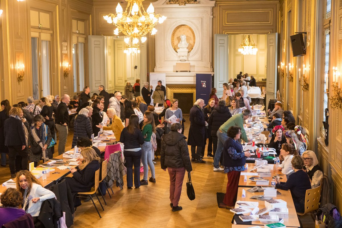 mairie6paris's tweet image. Retour sur le #SalonLivresFemmes !
Une journée vibrante dédiée aux voix et héroïnes de la littérature féminine
Merci à toutes les auteures et au public pour ces échanges inspirants.
#Lecture #Culture #FemmesDansLesLettres #VoixDeFemmes