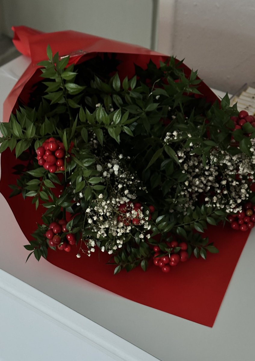 Sevgili gönlüm nasibin hep bahar çok şükür 🥹❤️