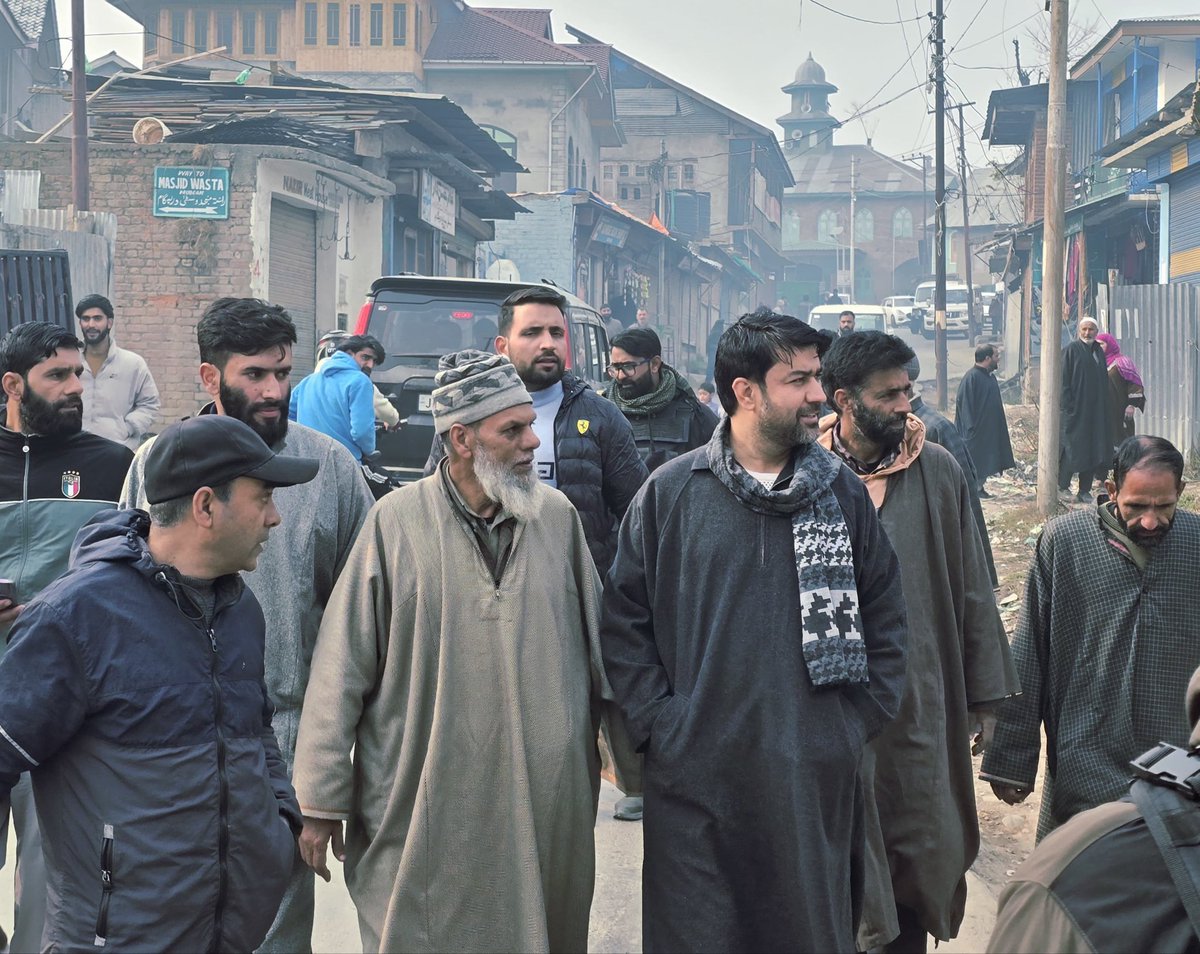arshadbhat_'s tweet photo. Day 3 , Pad Yatra (Booth To Booth) Covered Gori Chak , Drabgam Bala , Drabgam Payeen, Gulshanabad, Hanjan Payeen , Sonchooko, Kachipora , Akhal , Sehpora &amp; Qasbayaar.
#bjp #PMOfIndia 
@AshokKoul59 @Sunil_SharmaBJP @AmitShah https://t.co/UBTxIJG4HY