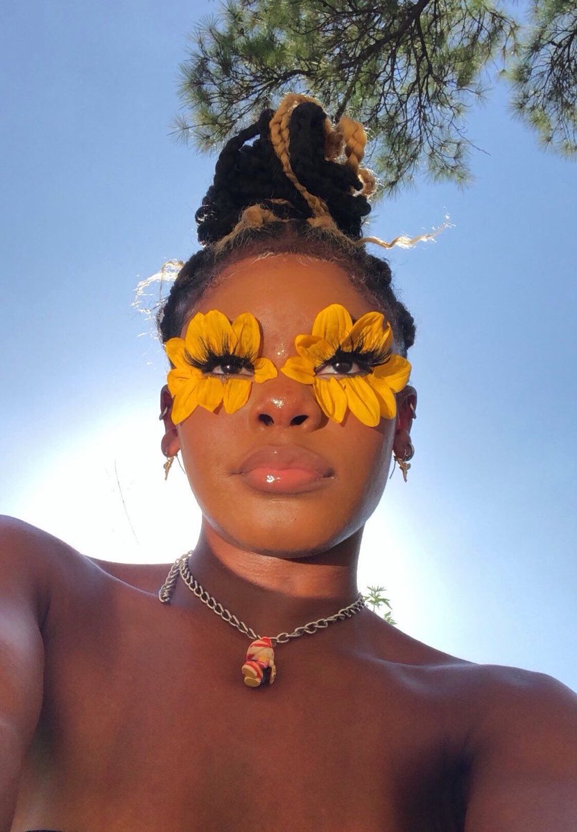 AfroStunnerz's tweet image. Art