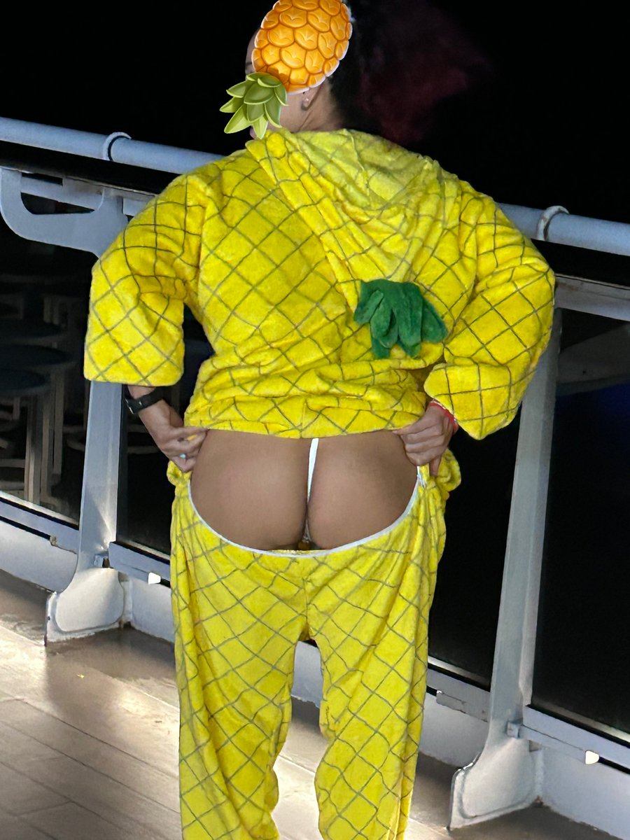 Pink & Black tweet media