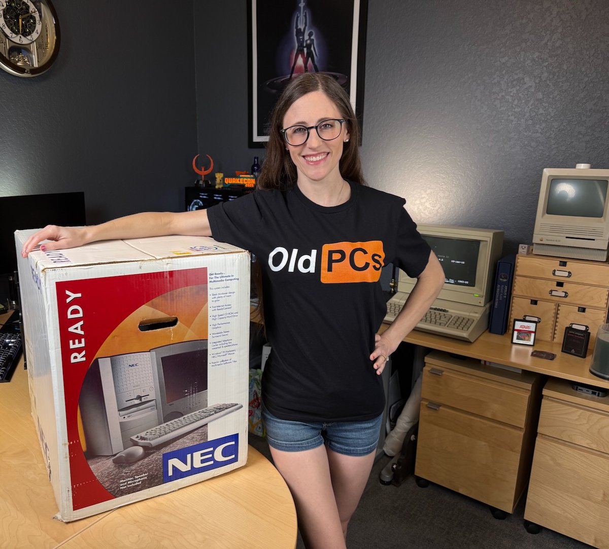 theSiliconSiren's tweet image. Who&apos;s READY to unbox a brand new and sealed PC from 1997?

I&apos;ve had this NEC READY PC (model 9738 w/ a Pentium 233 MMX) in storage for about 15 years!

P.S. Love the new shirt from @ronscompvids  🤣

#retrocomputing #retrocomputers #vintagecomputing #vintagecomputer #windows95…