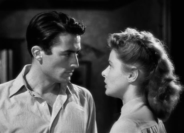 fairysoulart's tweet photo. spellbound (1945) https://t.co/Pr5DMRSWur
