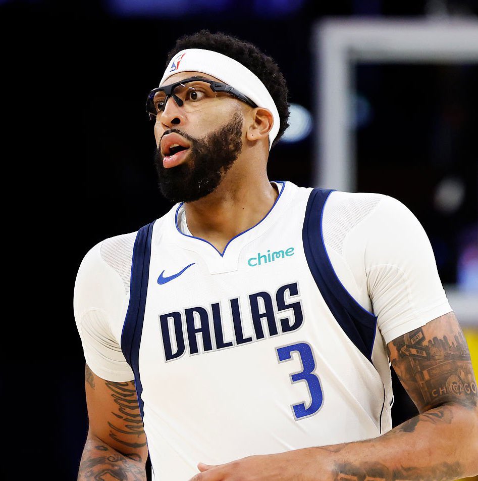 TheDunkCentral's tweet image. Anthony Davis reportedly expects to be traded, per @DALHoopsJournal