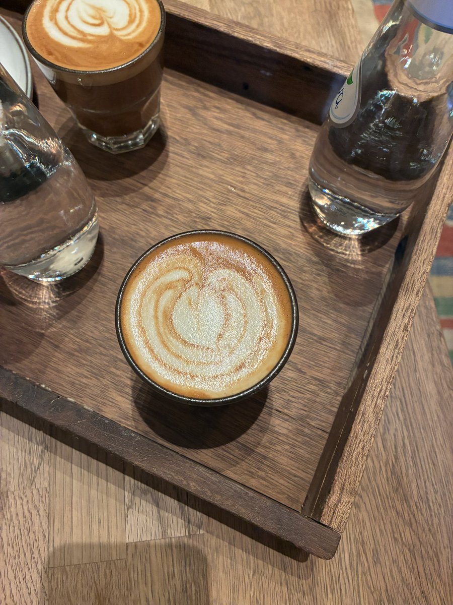 أؤمن أن التفاصيل الصغيرة هي اللي تغير يومك بالكامل ..