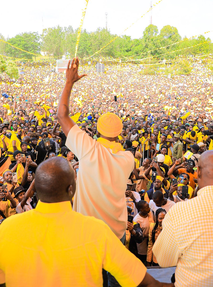 eddykenzoficial's tweet photo. Mbarara is 95% @NRMOnline 💛💛💛💛💛💛💛 https://t.co/7z7WMqwncZ