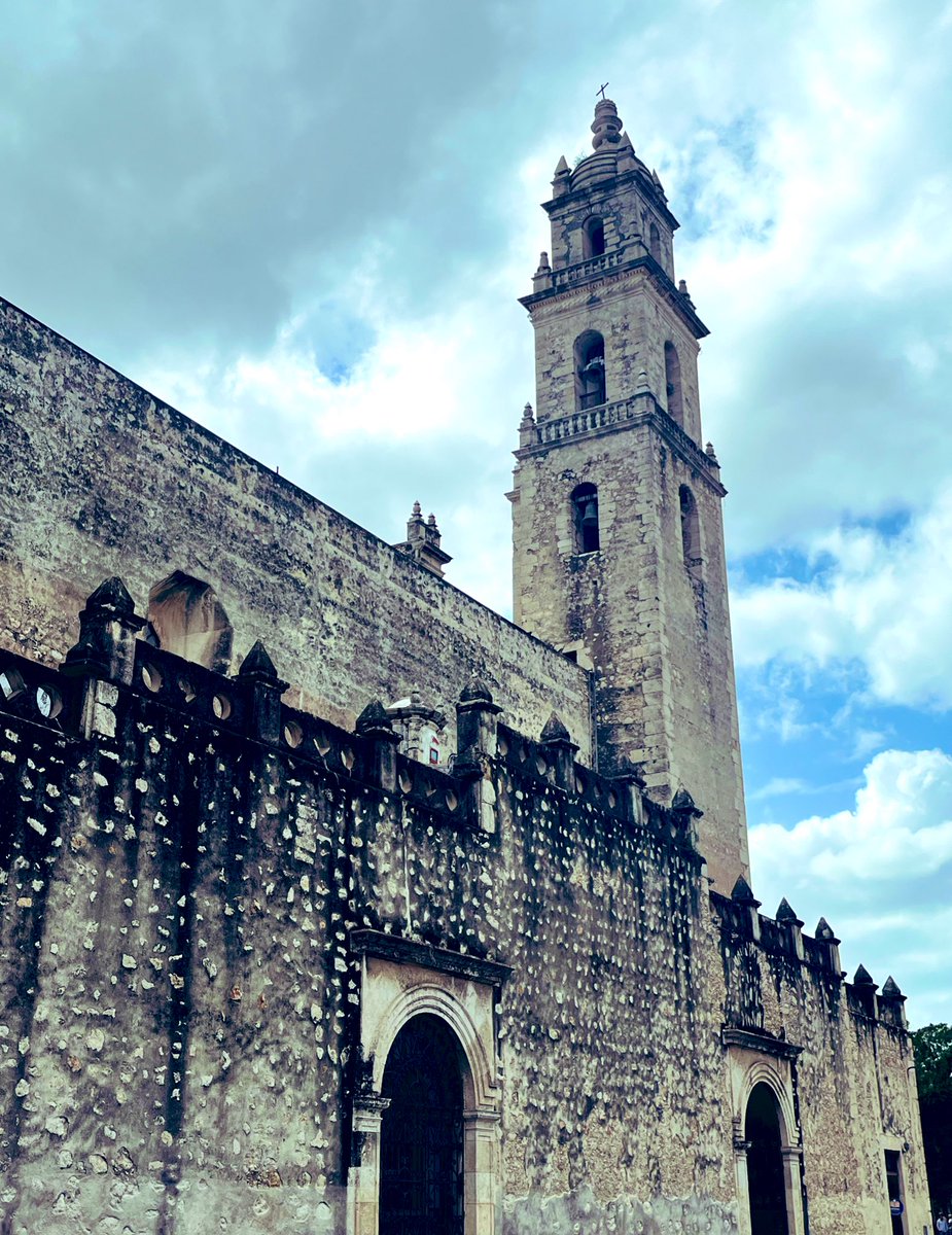 FilosofiaMexico's tweet image. 📒🖊️ Da inicio el XXII Congreso Internacional de Filosofía, organizado por la Asociación Filosófica de México, en la Ciudad de Mérida, Yucatán. Tiene lugar, como primera actividad la entrega de la Medalla Fray Alonso de la Veracruz.