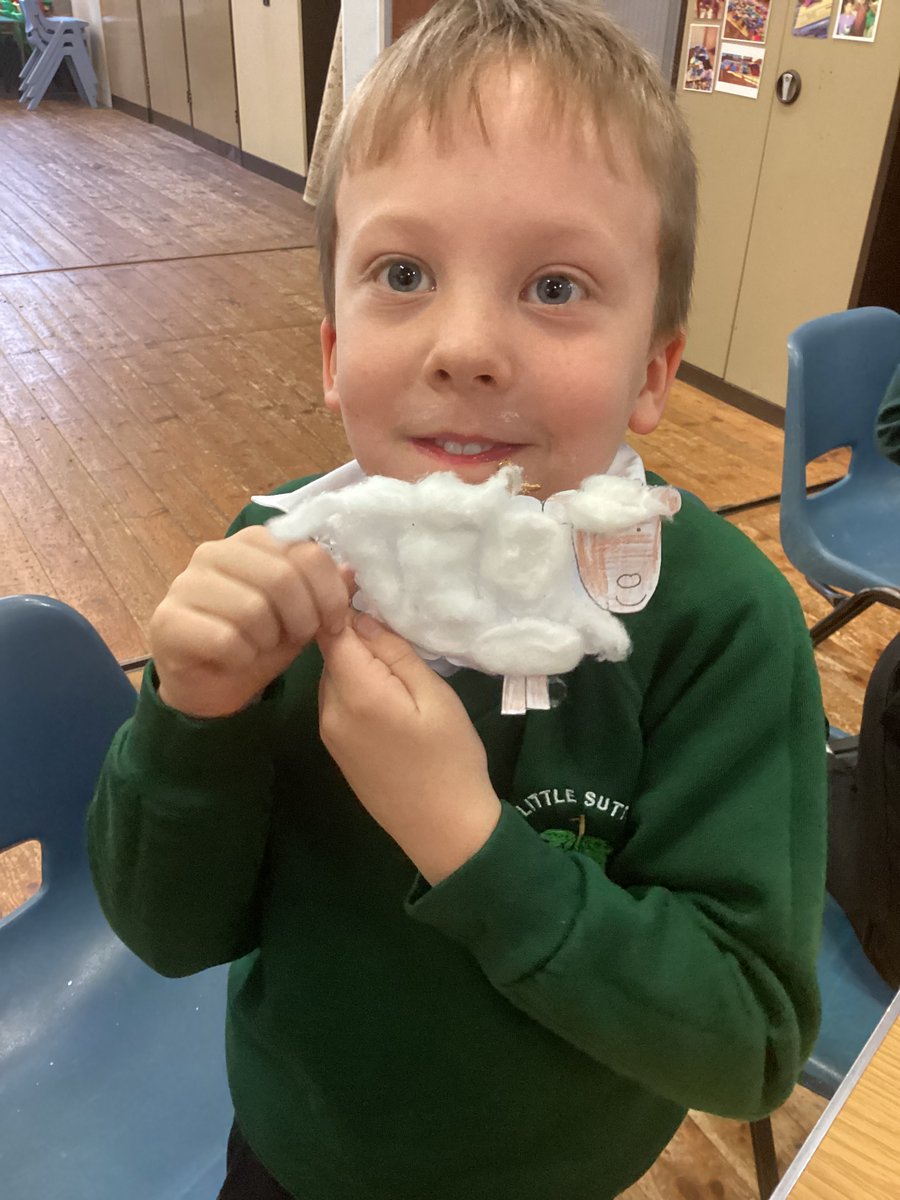 LittleSuttonCoE's tweet photo. Today, year 2 had a lovely time at Little Sutton Methodist Church. We listened to the Nativity story through song, dance and storytelling as well as making a Christmas craft. https://t.co/Fw8x9yzNv3