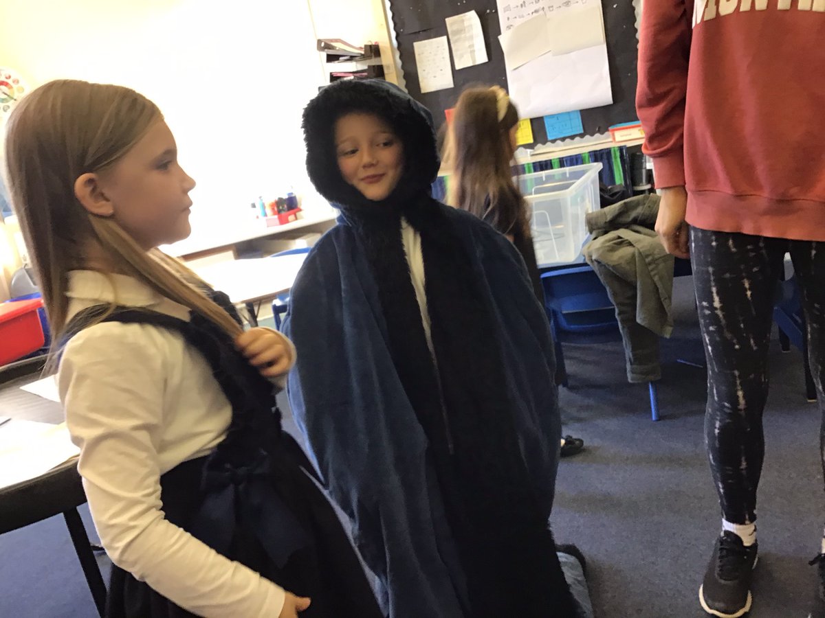 Last term P1.2 throughly enjoyed having special visitors in to help them learn more about Up Helly Aa and to share their experiences.