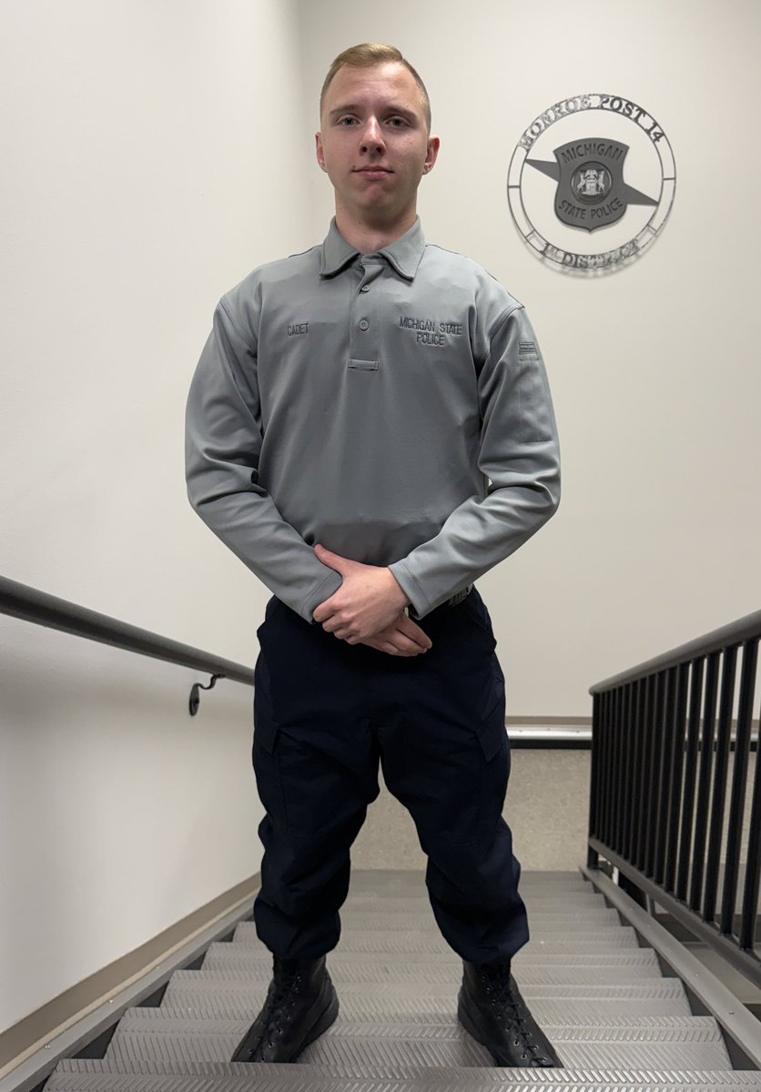 MSPFirstDist's tweet image. Employee Spotlight: Today the First District would like to introduce Cadet Dawson Bills. Cadet Bills is assigned to the Monroe Post where he assist MSP staff with day to day operations as well as ride along with troopers. Cadet Bills is from Temperance, MI. and attends Monroe…