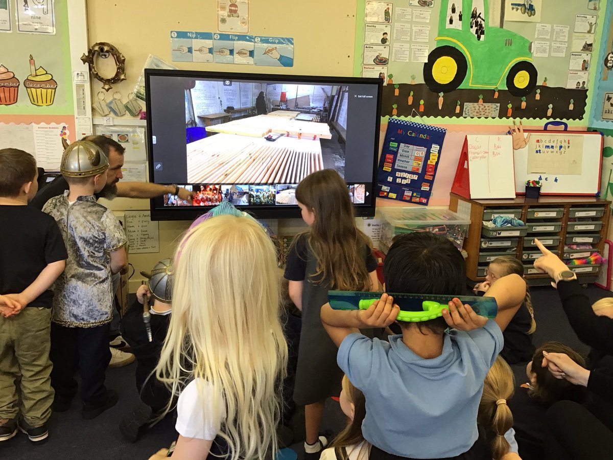 Last term P1.2 throughly enjoyed having special visitors in to help them learn more about Up Helly Aa and to share their experiences.