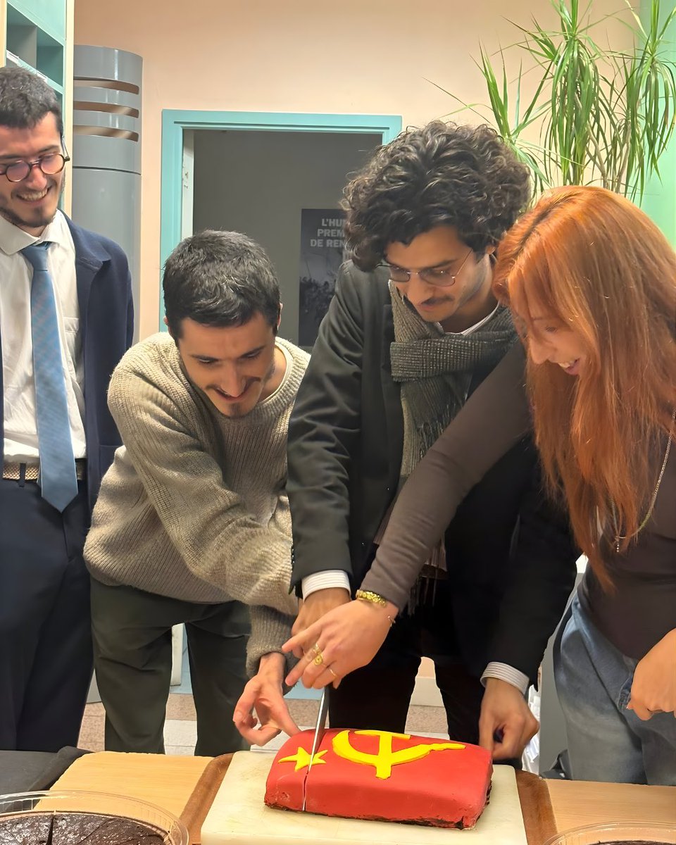 Henri_Chassagne's tweet image. 🧶🎉 [1/8] 3 ans de reconstruction, 3 ans de bataille.
Aujourd’hui, le @_MJCF94 devient la 3e fédération du mouvement en nombre d’adhésions.
Une fierté collective. Une victoire militante.
#ValdeMarne