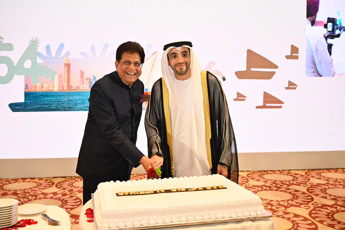 PiyushGoyal's tweet image. Delighted to attend the 54th UAE National Day celebrations! 

Grateful for the warmth &amp;amp; hospitality extended by H.E. Dr. Abdulnasser Jamal Alshaali, Ambassador of UAE to India, @UAEembassyIndia. Proud of the strong India-UAE partnership, driven by trust, innovation &amp;amp; shared…