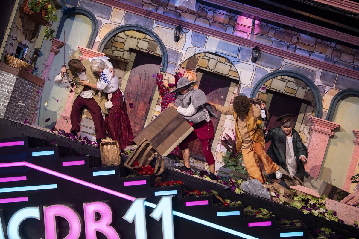 Nos vemos HOY 7:30 PM en <a href="/MeCaigoDeRisa/">Me Caigo De Risa</a>