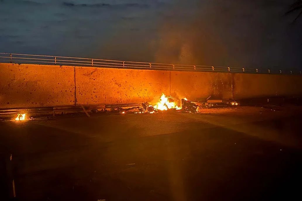 PRus51's tweet image. A los ciudadanos venezolanos les digo no tienen nada de que preocuparse aquí les envío otro ejemplo de un trabajo quirúrgico para desvivir a un objetivo militar con un ultimátum de Casa Blanca . La precisión y tecnología del cohete enviado a misión no falló ni un milímetro fuera…