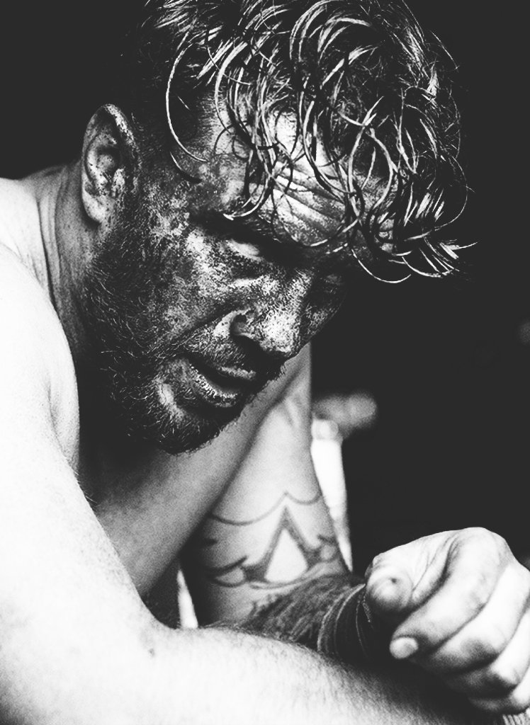 RebornOfFlames's tweet image. other wrestlers theme songs while she dances to them. Seeing her happy and you happy makes me happy to call you my husband and the father to Roux.🧡 Thank you for always supporting me, loving me and respecting me as a person all these years. Thank you for always being true to -