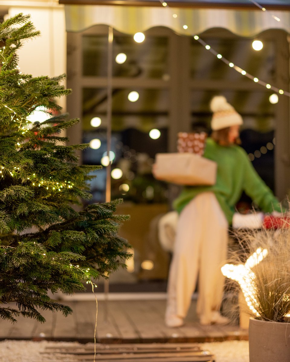 Keeping you and your family safe this Christmas!

Our advanced systems provide silent vigilance, so you can relax without a worry.