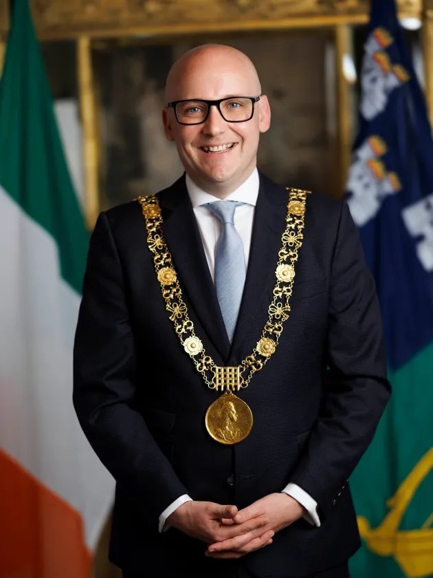 calls for <a href="/LordMayorDublin/">Lord Mayor of Dublin</a> to resign for facilitating debate of UNLAWFUL proposal #notfit4office <a href="/DubCityCouncil/">Dublin City Council</a> <a href="/Alan__Shatter/">Alan Shatter</a> <a href="/dlLambo/">Daniel Lambert</a> <a href="/Irishchutzpah/">Irish Jewish Voice</a> <a href="/RayMcAdam/">Cllr. Ray McAdam</a> <a href="/rtenews/">RTÉ News</a> <a href="/DeirdreHeney/">Deirdre Heney</a> <a href="/IrishTimes/">The Irish Times</a> <a href="/sinnfeinireland/">Sinn Féin</a> <a href="/thejournal/">The Journal</a> <a href="/MichealMartinTD/">Micheál Martin</a> <a href="/fiannafailparty/">Fianna Fáil</a> <a href="/IsraelMFA/">Israel Foreign Ministry</a>