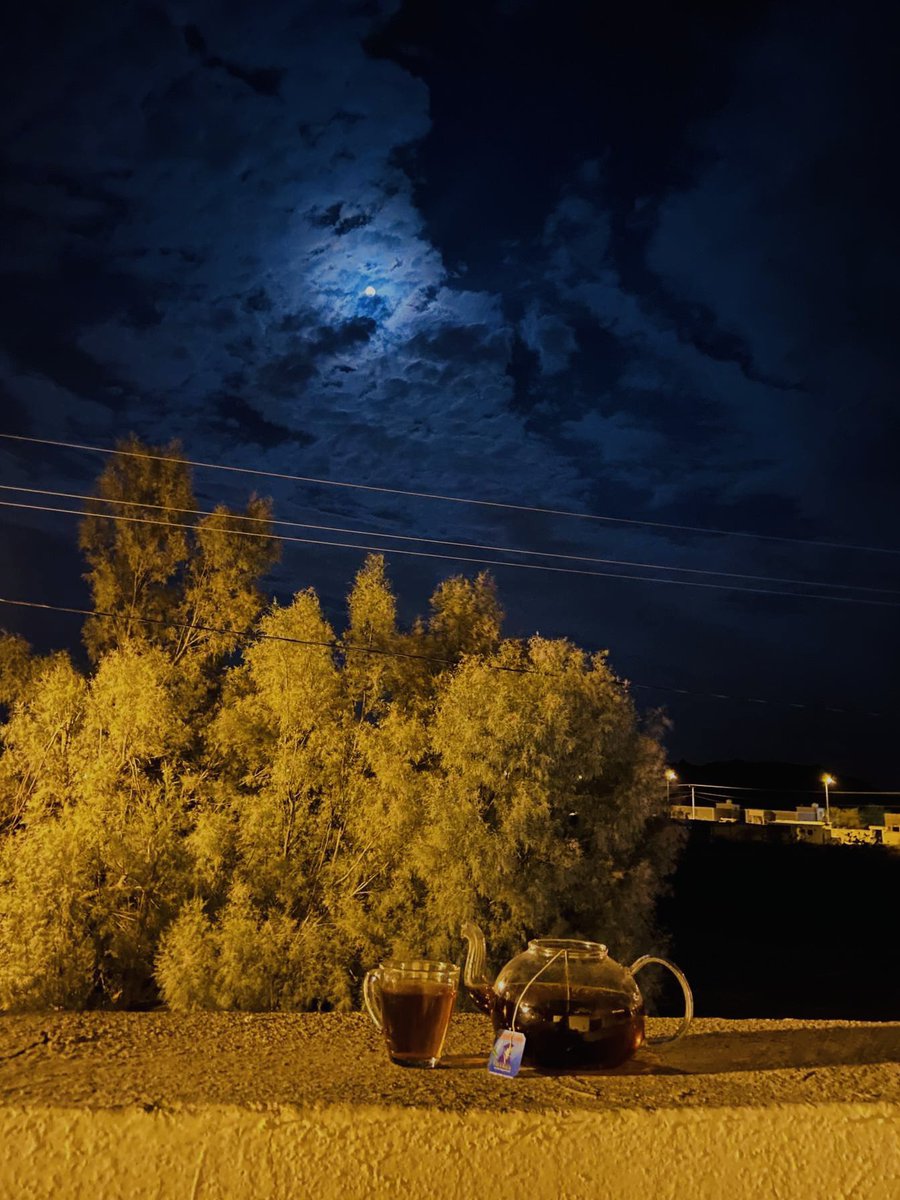 شاي وقمرا🤍